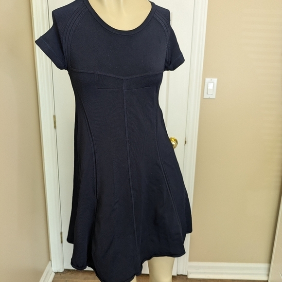 A.L.C. Navy Shelby Seamed Raglan Fit Flare Dress Womens Size Medium - Picture 3 of 10